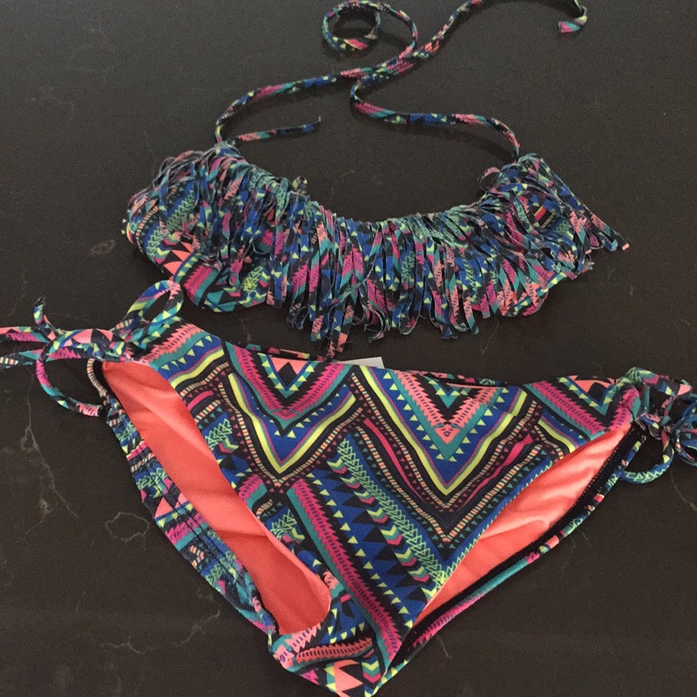 Girls L Space bikini